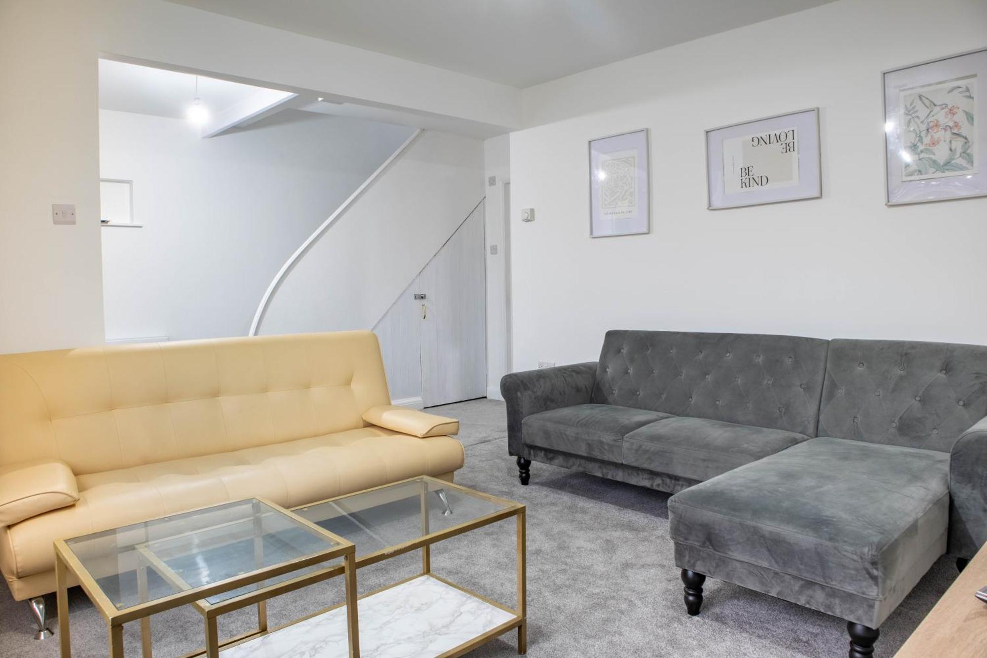 Retreat King Luxury With Parking * Southend-on-Sea